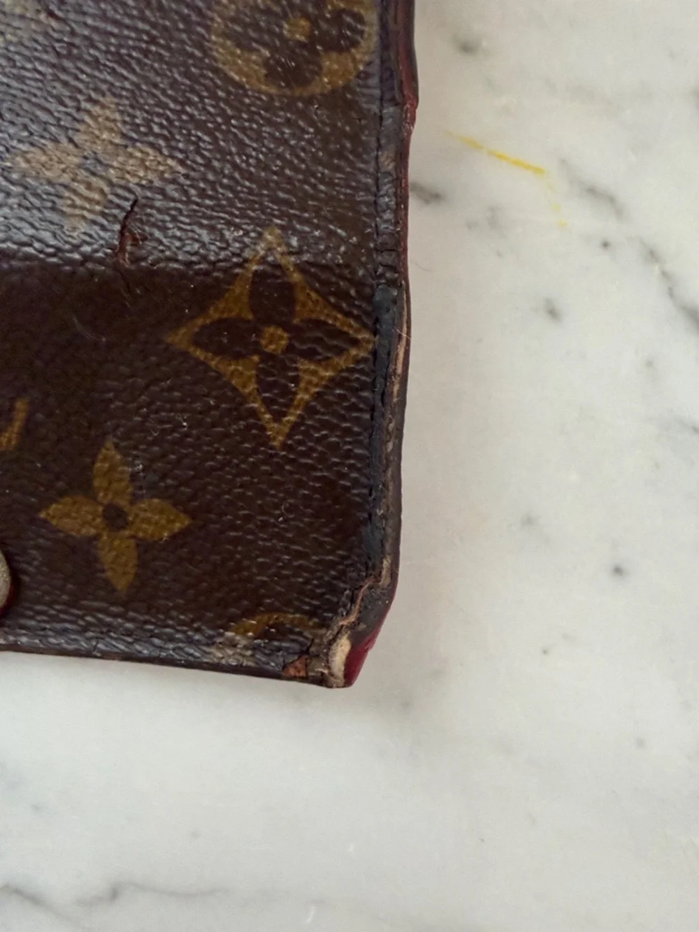 Authentic Louis Vuitton Monogram Canvas Key & Card Holder in Brown very loved. - Picture 4 of 5